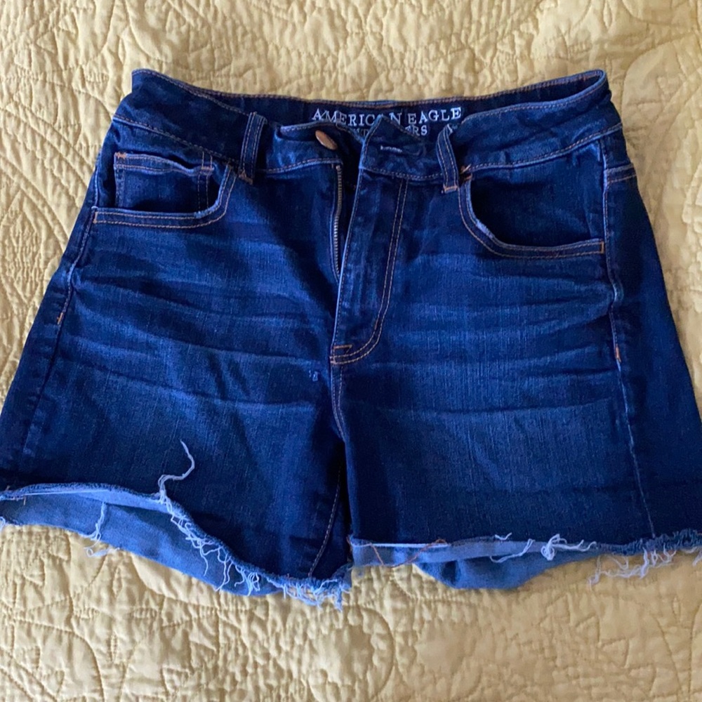 SALE🌿 Hi-Rise Shorty Shorts